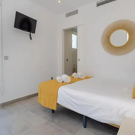 Amazing With Private Pool Apartment *