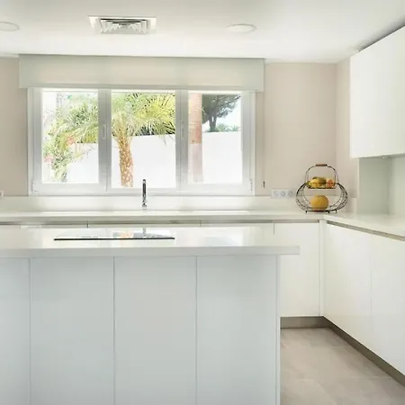 Amazing With Private Pool Apartment